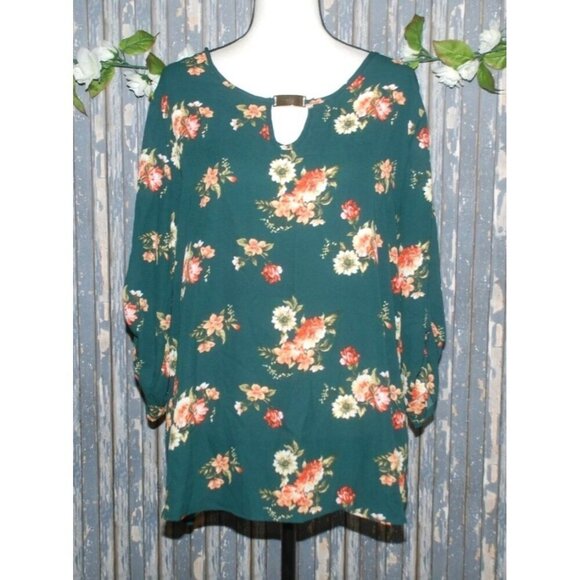 Justify Women's Blouse Size 1X Green Fall Floral 3/4 Roll Tab Sleeve Gold Tone - Picture 1 of 9